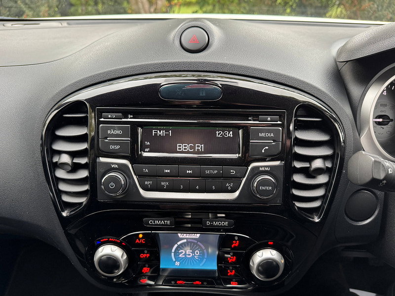 Nissan Juke 1.6 Acenta SUV 5dr Petrol XTRON Euro 6 (117 ps)