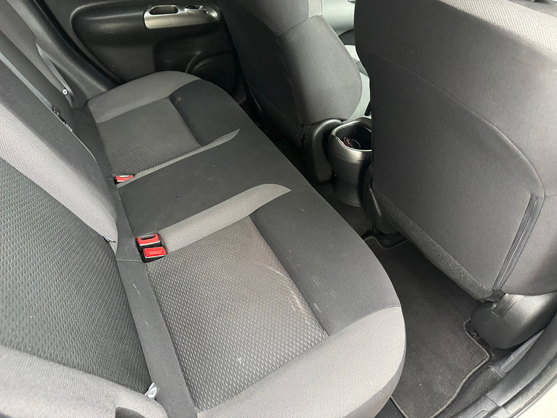 Nissan Juke 1.6 Acenta SUV 5dr Petrol XTRON Euro 6 (117 ps)