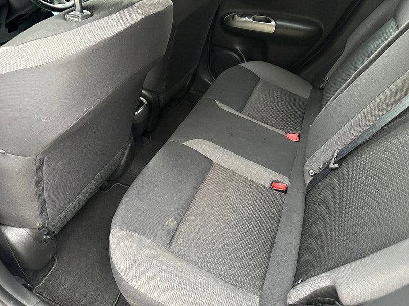 Nissan Juke 1.6 Acenta SUV 5dr Petrol XTRON Euro 6 (117 ps)