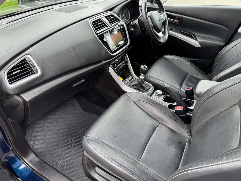 Suzuki SX4 S-Cross 1.4 Boosterjet SZ5 SUV 5dr Petrol Manual ALLGRIP Euro 6 (s/s) (140 ps)