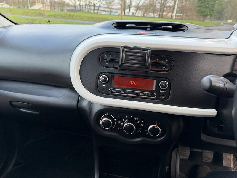 Renault Twingo 1.0 SCe Dynamique Hatchback 5dr Petrol Manual Euro 6 (s/s) (70 ps)