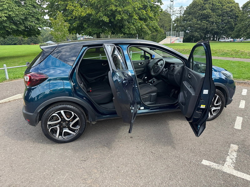 Renault Captur 0.9 TCe ENERGY Iconic SUV 5dr Petrol Manual Euro 6 (s/s) (90 ps)