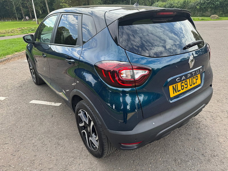 Renault Captur 0.9 TCe ENERGY Iconic SUV 5dr Petrol Manual Euro 6 (s/s) (90 ps)