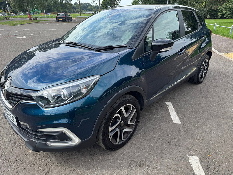 Renault Captur 0.9 TCe ENERGY Iconic SUV 5dr Petrol Manual Euro 6 (s/s) (90 ps)