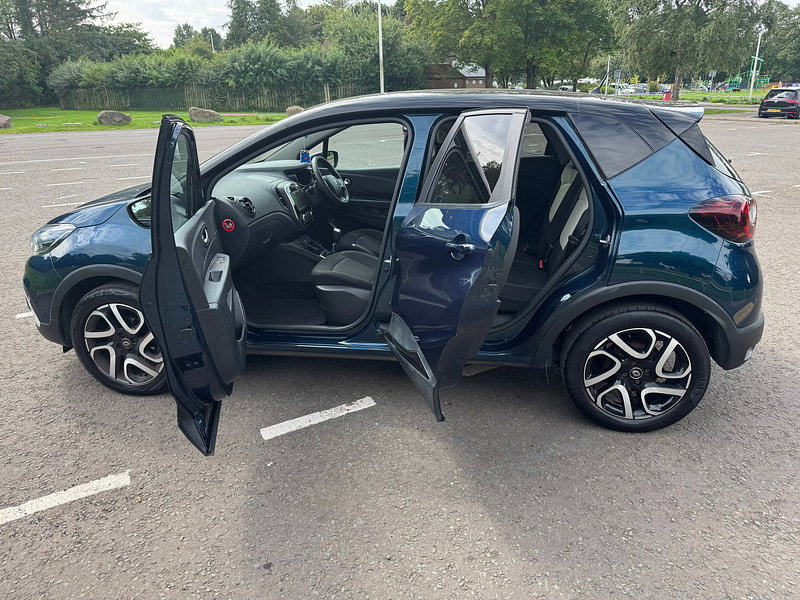 Renault Captur 0.9 TCe ENERGY Iconic SUV 5dr Petrol Manual Euro 6 (s/s) (90 ps)