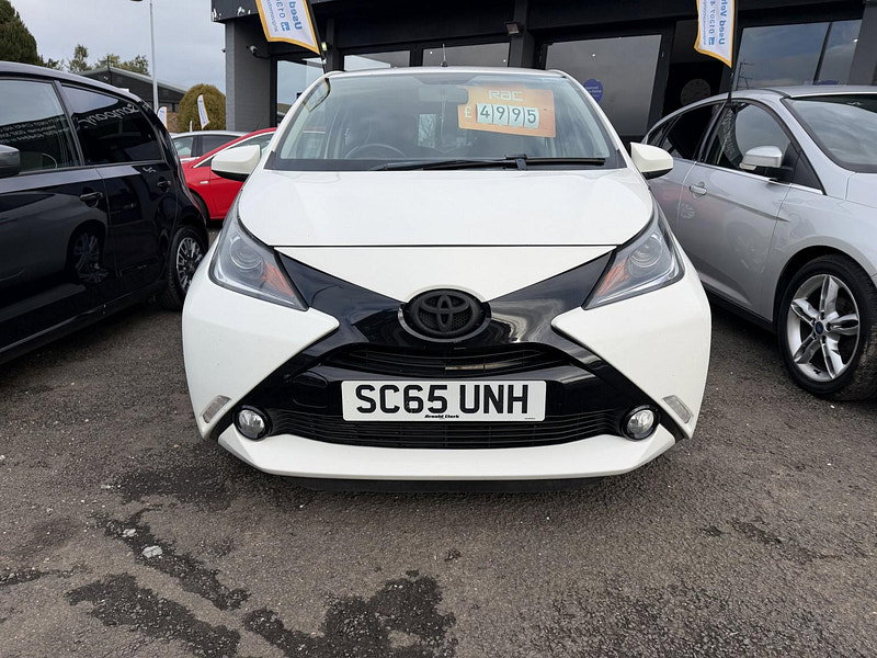 Toyota Aygo 1.0 VVT-i x-pression Hatchback 3dr Petrol Manual Euro 5 Euro 5 (68 ps)