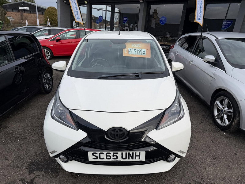 Toyota Aygo 1.0 VVT-i x-pression Hatchback 3dr Petrol Manual Euro 5 Euro 5 (68 ps)