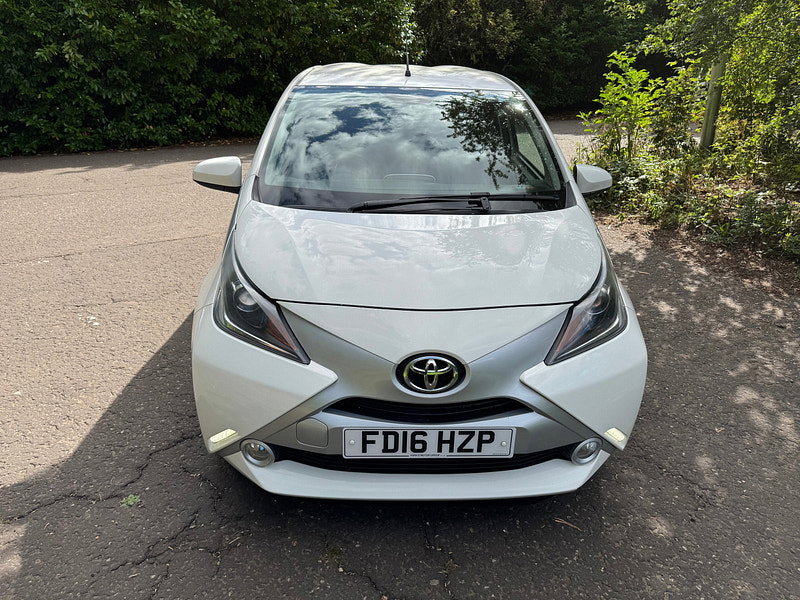 Toyota Aygo 1.0 VVT-i x-pure Hatchback 5dr Petrol Manual Euro 6 (68 ps)