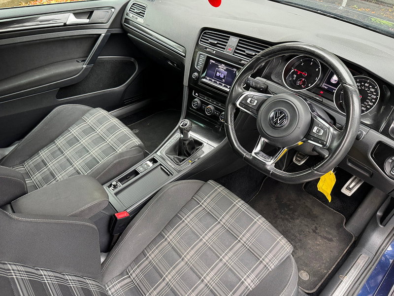 Volkswagen Golf 2.0 TDI BlueMotion Tech GTD Hatchback 3dr Diesel Manual Euro 6 (s/s) (184 ps)