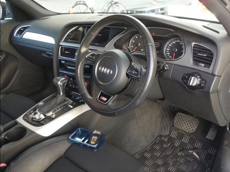 Audi A4 Avant 2.0 TFSI S line Estate 5dr Petrol Multitronic Euro 5 (s/s) (211 ps)