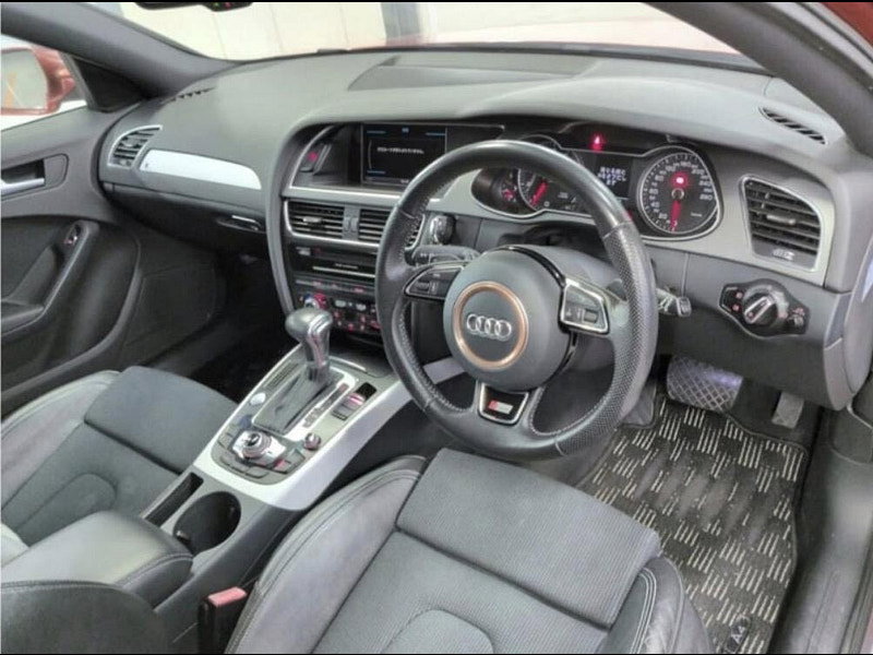 Audi A4 Avant 2.0 TFSI S line Estate 5dr Petrol S Tronic quattro Euro 5 (s/s) (211 ps)