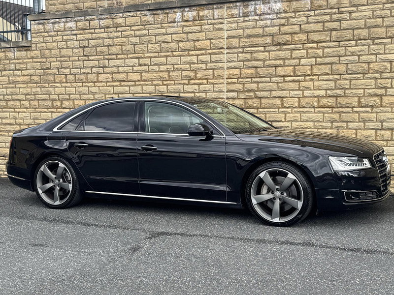 Audi A8 4.0 TFSI V8 Sport Executive Tiptronic quattro Euro 6 (s/s) 4dr LWB