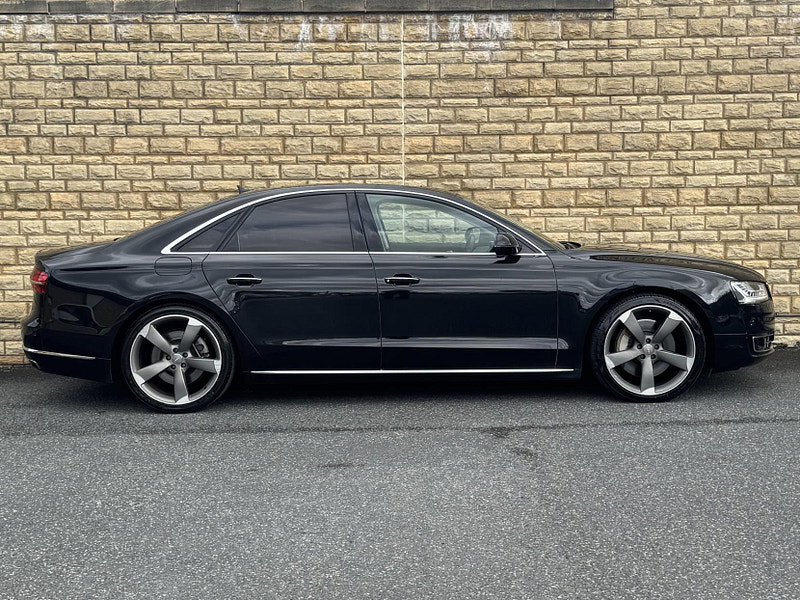 Audi A8 4.0 TFSI V8 Sport Executive Tiptronic quattro Euro 6 (s/s) 4dr LWB