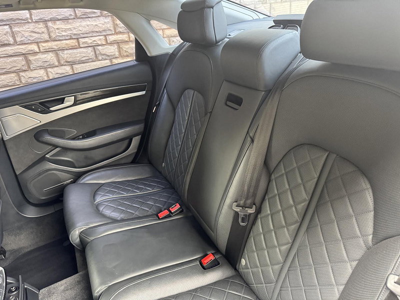 Audi S8 4.0 TFSI V8 Saloon 4dr Petrol Tiptronic quattro Euro 6 (s/s) (520 ps)