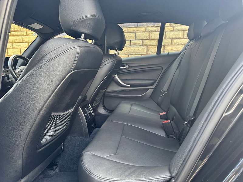 BMW 1 Series 3.0 M135i Hatchback 5dr Petrol Auto Euro 5 (s/s) (320 ps)