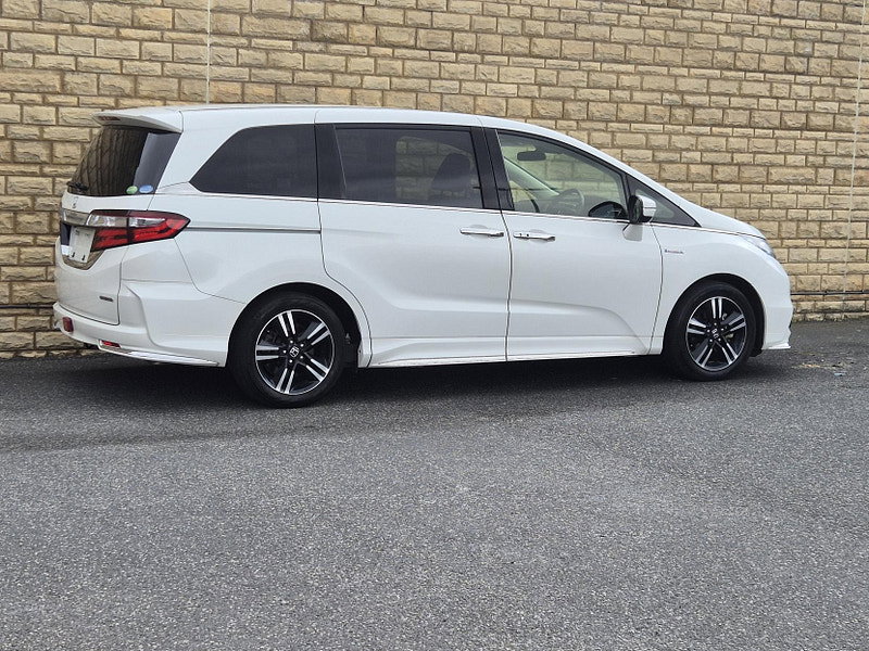 Honda Odyssey 2.0  Hybrid Absolute Sensing 5 DR