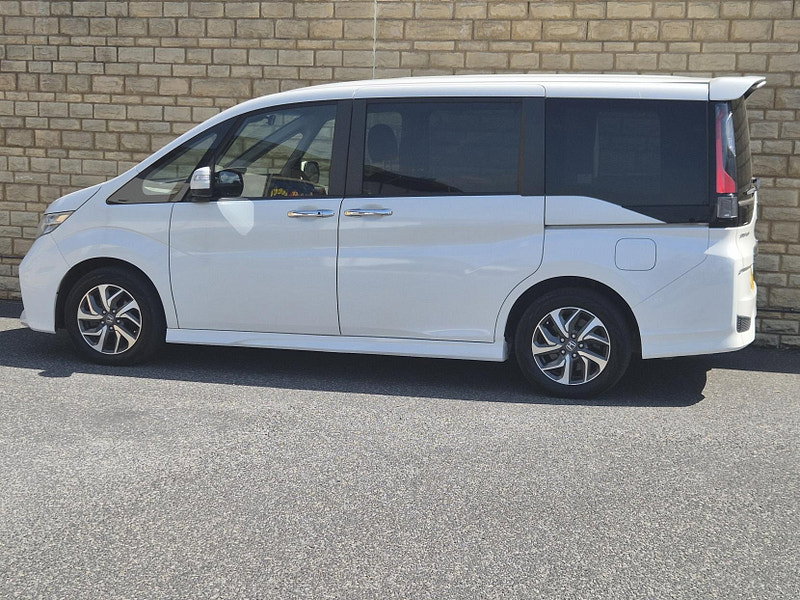 Honda Stepwagon RP3 1.5 TURBO SPADA COOL SPIRIT 7 SEAT