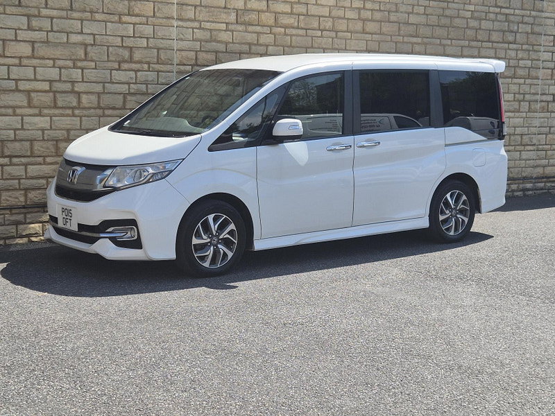 Honda Stepwagon RP3 1.5 TURBO SPADA COOL SPIRIT 7 SEAT