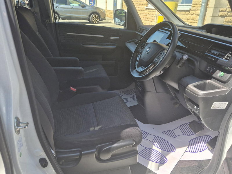 Honda Stepwagon RP3 1.5 TURBO SPADA COOL SPIRIT 7 SEAT