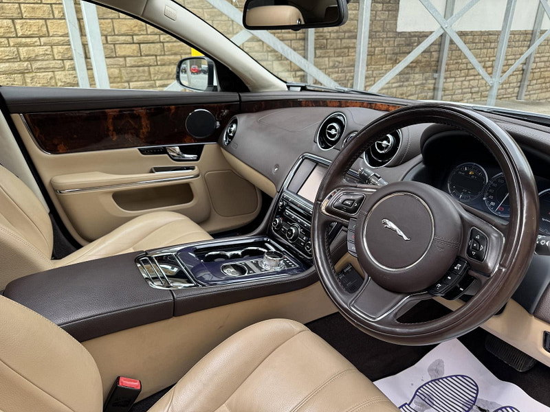 Jaguar XJ 5.0 V8 Premium Luxury Auto Euro 5 4dr
