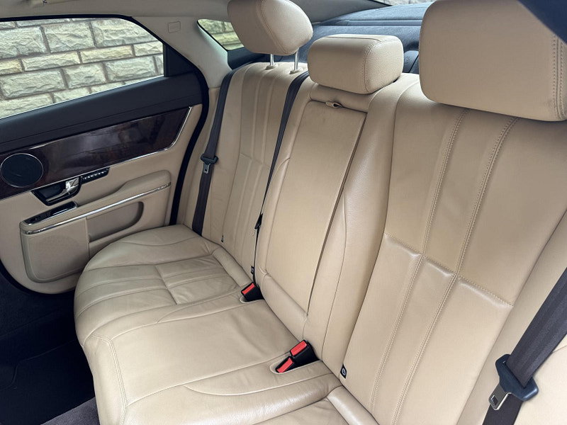 Jaguar XJ 5.0 V8 Premium Luxury Auto Euro 5 4dr