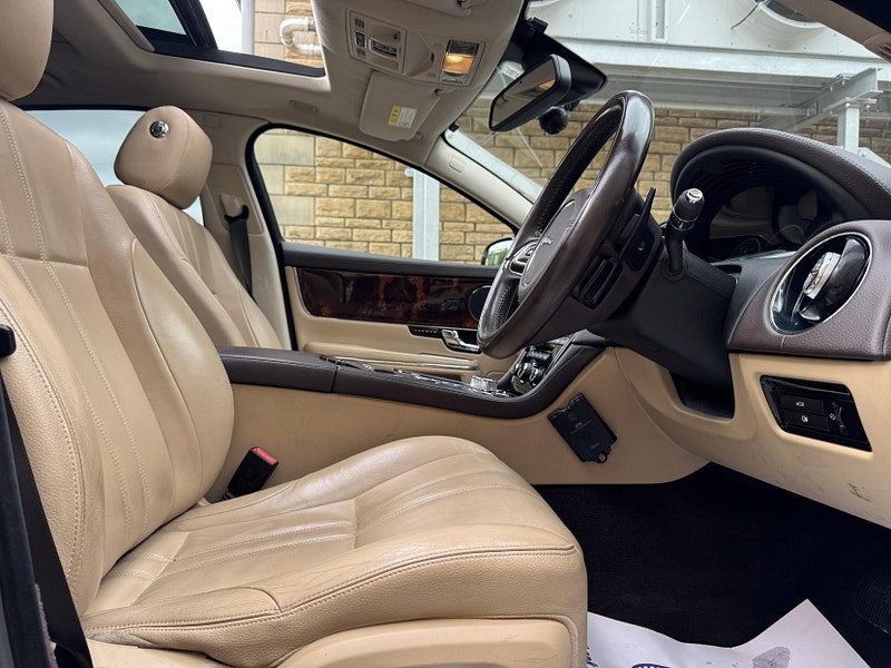 Jaguar XJ 5.0 V8 Premium Luxury Auto Euro 5 4dr