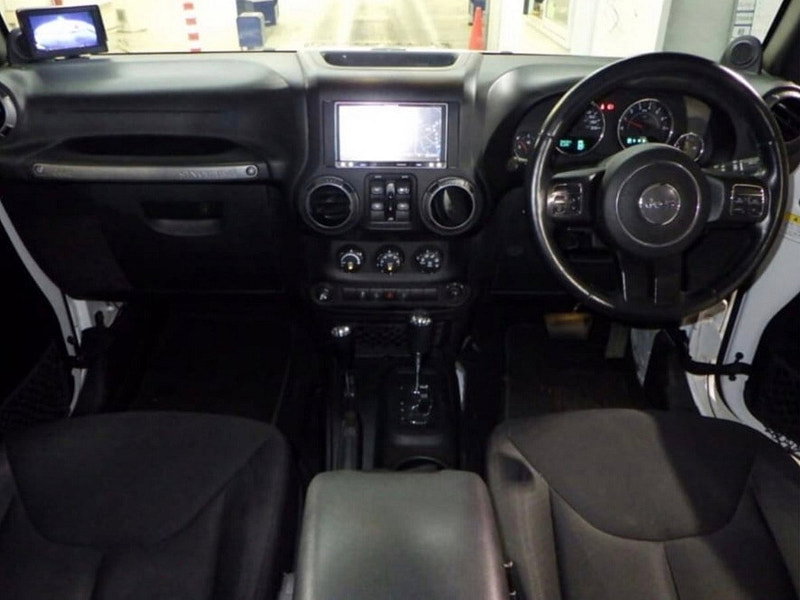 Jeep Wrangler 3.6 V6 Sport SUV 4dr Petrol Auto 4WD Euro 6 (280 bhp)