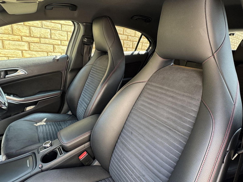 Mercedes-Benz A Class 1.6 A160 Sport (Executive) 7G-DCT Euro 6 (s/s) 5dr