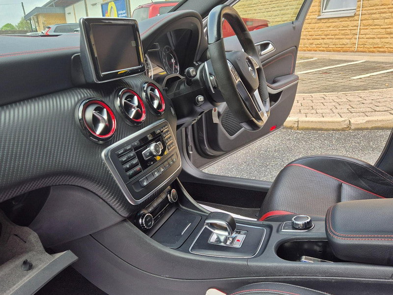 Mercedes-Benz A Class 2.0 A45 AMG Hatchback 5dr Petrol SpdS DCT 4MATIC Euro 6 (s/s) (360 ps)