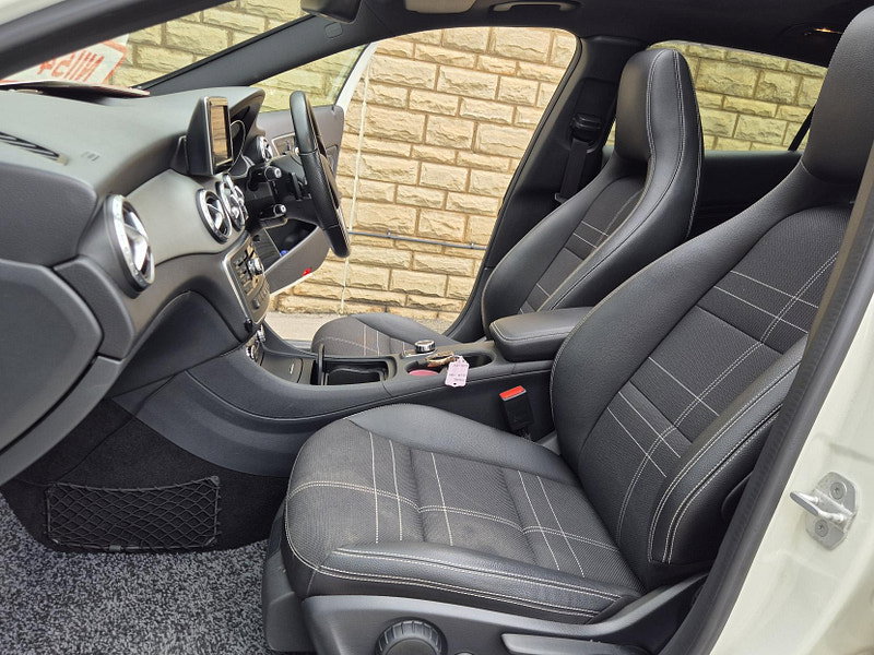 Mercedes-Benz GLA 1.6 GLA180 AMG Line Edition SUV 5dr Petrol 7G-DCT Euro 6 (s/s) (122 ps)