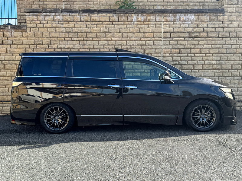 Nissan Elgrand 2.5L PETROL HIGHWAY STAR  EURO 5DR CVT