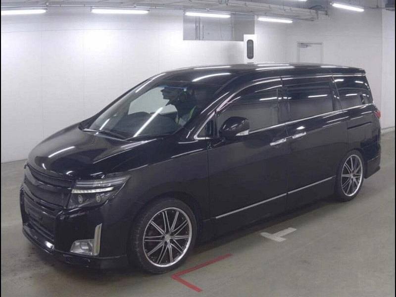 Nissan Elgrand 