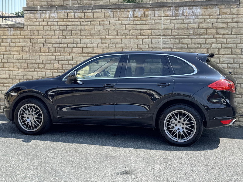 Porsche Cayenne 3.0h V6 S TiptronicS 4WD Euro 5 (s/s) 5dr