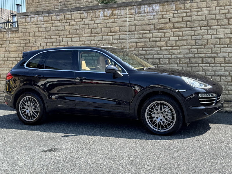 Porsche Cayenne 3.0h V6 S TiptronicS 4WD Euro 5 (s/s) 5dr