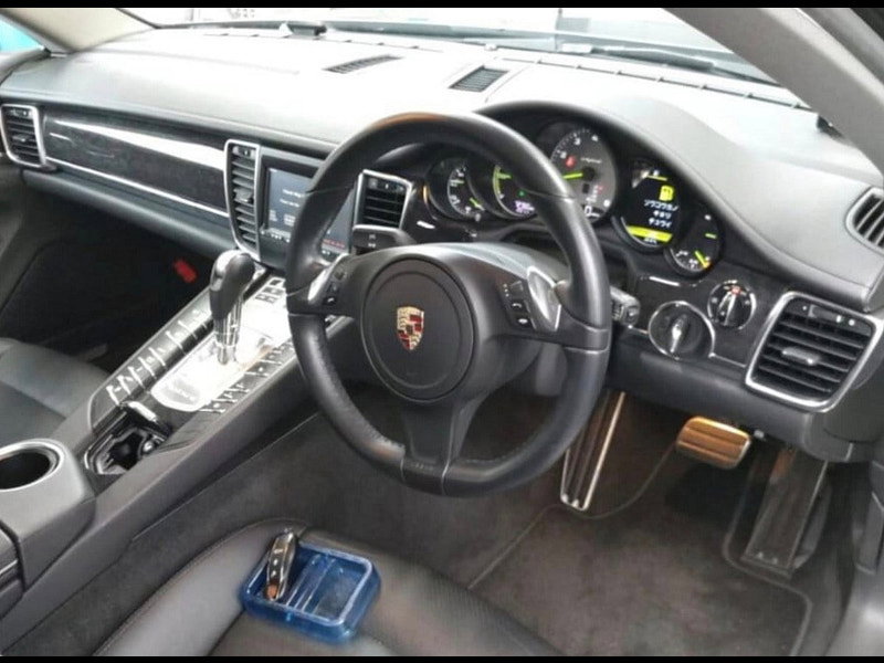 Porsche Panamera 3.0 V6 E-Hybrid S Hatchback 5dr Petrol Plug-in Hybrid TiptronicS Euro 6 (s/s) (416 ps)