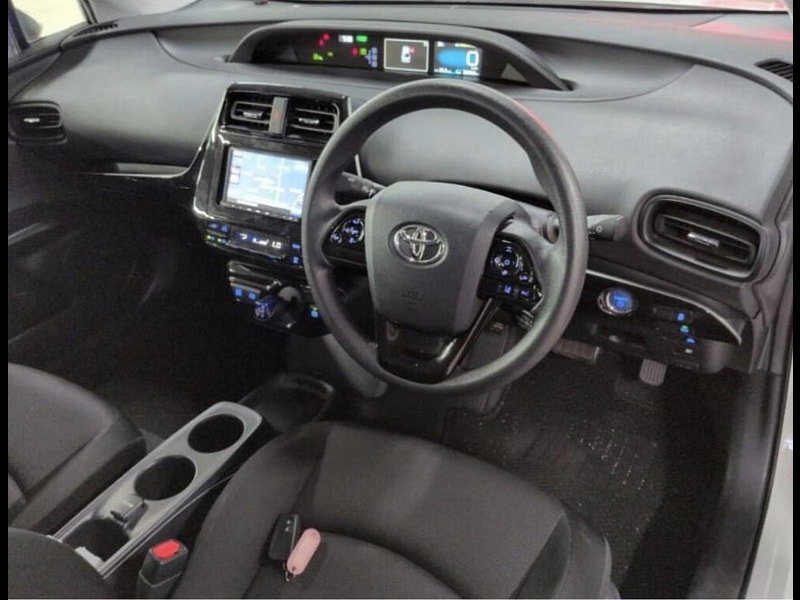 Toyota Prius 1.8 VVT-h Active Hatchback 5dr Petrol Hybrid CVT Euro 6 (s/s) (122 ps)