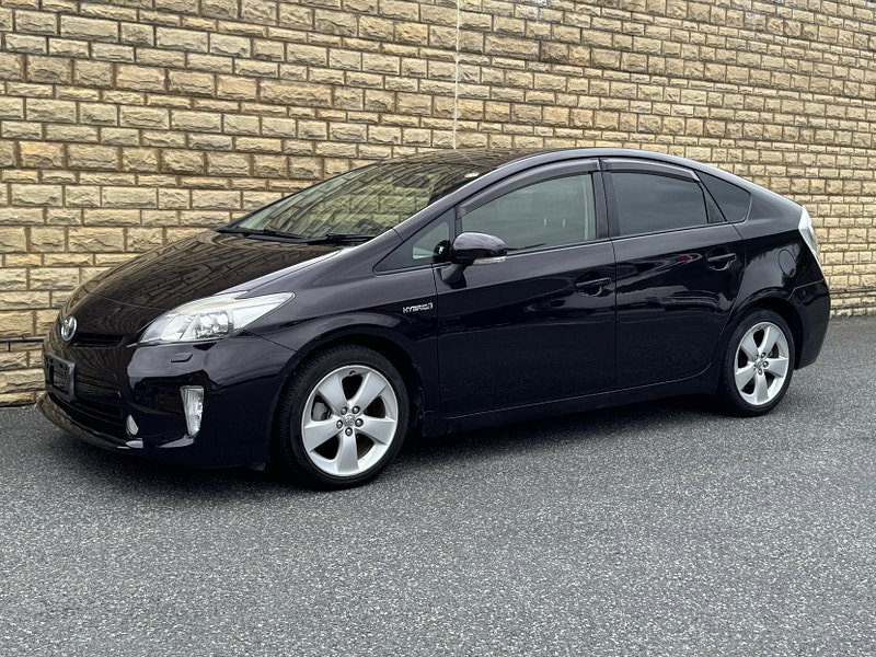 Toyota Prius 1.8 VVT-h T Spirit Hatchback 5dr Petrol Hybrid CVT Euro 5 (s/s) (136 ps)