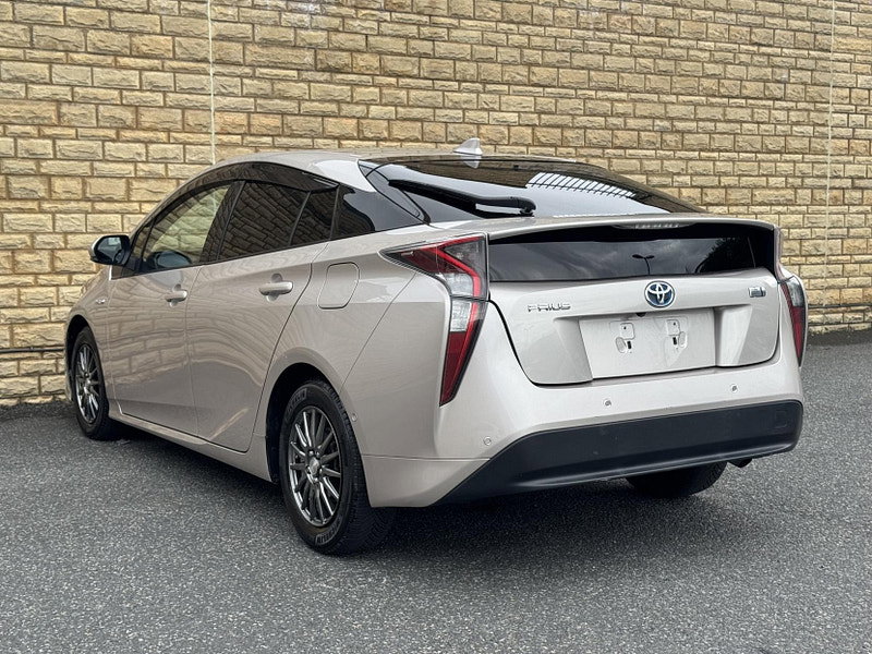 Toyota Prius 1.8 VVT-h Excel Hatchback 5dr Petrol Hybrid CVT Euro 6 (s/s) (122 ps)