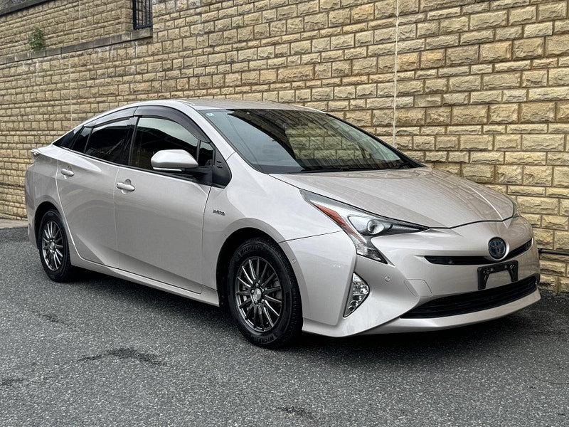 Toyota Prius 1.8 VVT-h Excel Hatchback 5dr Petrol Hybrid CVT Euro 6 (s/s) (122 ps)