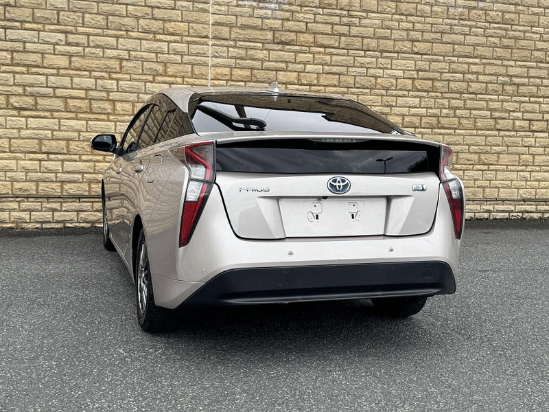 Toyota Prius 1.8 VVT-h Excel Hatchback 5dr Petrol Hybrid CVT Euro 6 (s/s) (122 ps)
