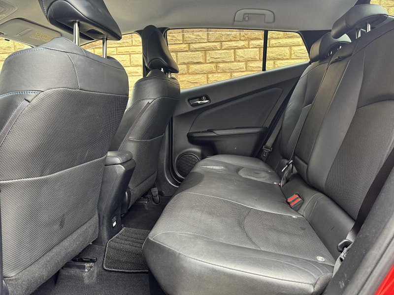Toyota Prius 1.8 VVT-h Business Edition Hatchback 5dr Petrol Hybrid CVT Euro 6 (s/s) (122 ps)