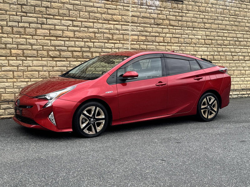 Toyota Prius 1.8 VVT-h Business Edition Hatchback 5dr Petrol Hybrid CVT Euro 6 (s/s) (122 ps)