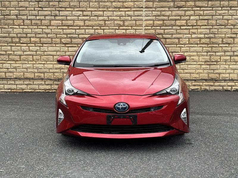 Toyota Prius 1.8 VVT-h Business Edition Hatchback 5dr Petrol Hybrid CVT Euro 6 (s/s) (122 ps)