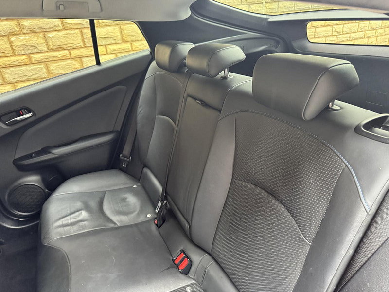 Toyota Prius 1.8 VVT-h Business Edition Hatchback 5dr Petrol Hybrid CVT Euro 6 (s/s) (122 ps)