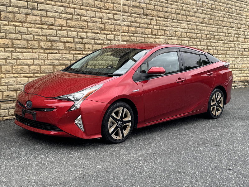 Toyota Prius 1.8 VVT-h Business Edition Hatchback 5dr Petrol Hybrid CVT Euro 6 (s/s) (122 ps)