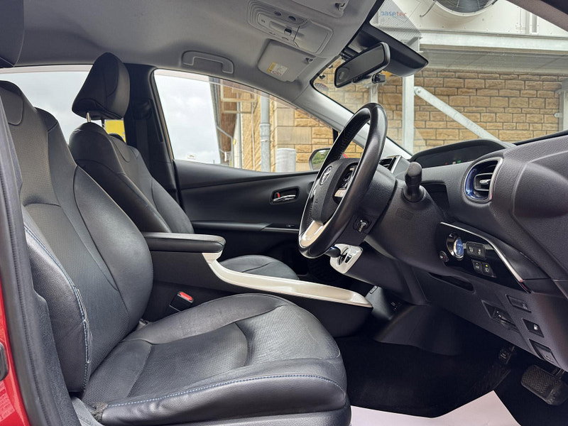 Toyota Prius 1.8 VVT-h Business Edition Hatchback 5dr Petrol Hybrid CVT Euro 6 (s/s) (122 ps)