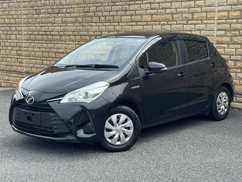 Toyota Yaris 1.5 VVT-h Design Hatchback 5dr Petrol Hybrid E-CVT Euro 6 (s/s) (100 ps)