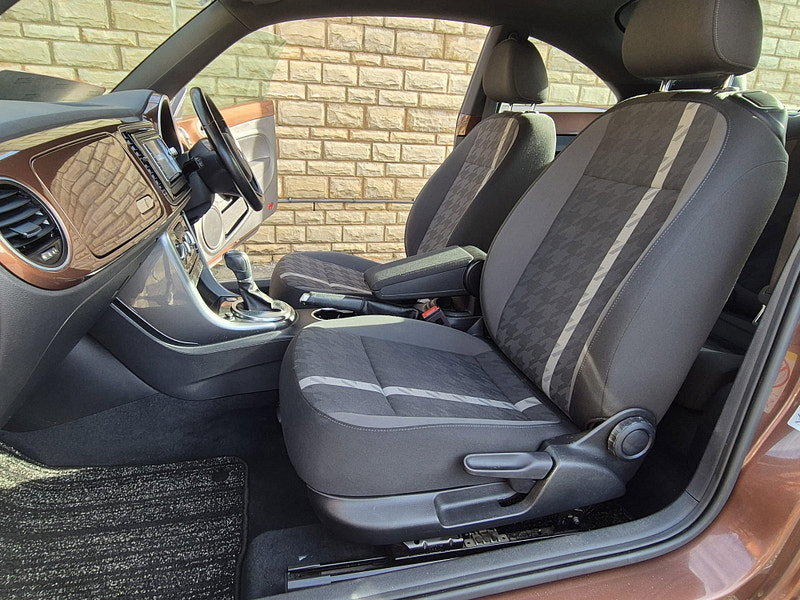 Volkswagen Beetle 1.2 TSI BlueMotion Tech Dune Hatchback 3dr Petrol DSG Euro 6 (s/s) (105 ps)