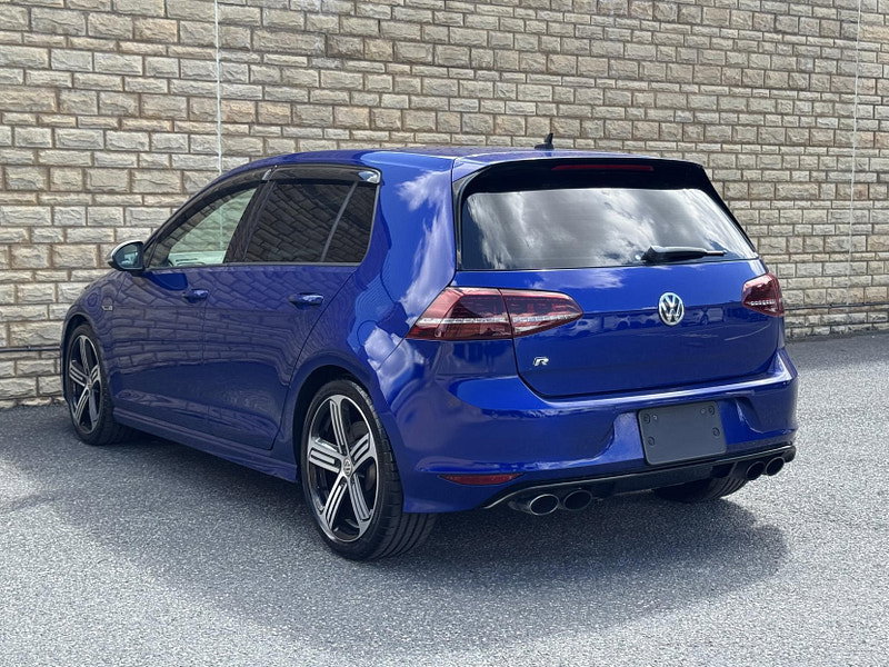 Volkswagen Golf 2.0 TSI BlueMotion Tech R Hatchback 5dr Petrol Manual 4Motion Euro 6 (s/s) (300 ps)