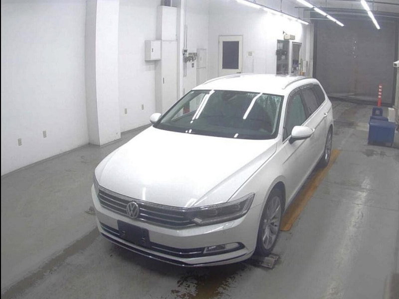 Volkswagen Passat 2.0 TDI BlueMotion Tech SE Business Estate 5dr Diesel DSG Euro 6 (s/s) (150 ps)